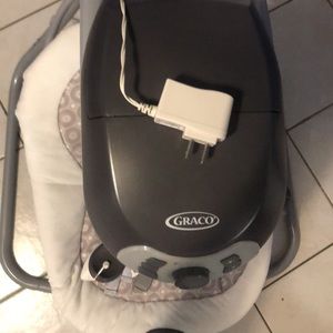 Graco simple sway swing